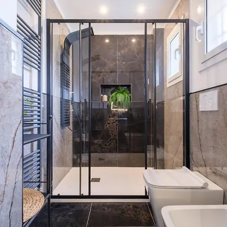 Апартаменты L&k Prestige House With Parking - Sant'orsola Болонья