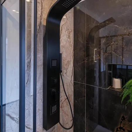 L&k Prestige House With Parking - Sant'orsola *