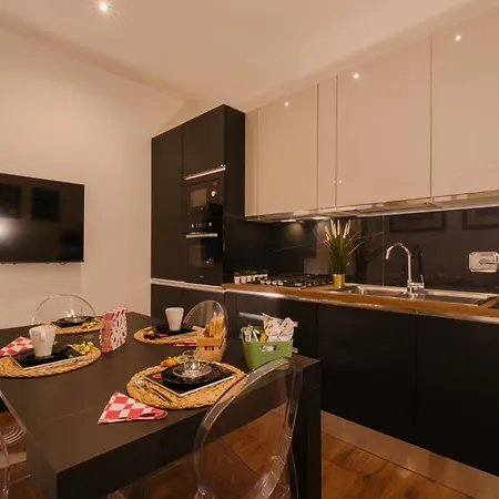 Daire L&k Prestige House With Parking - Sant'orsola