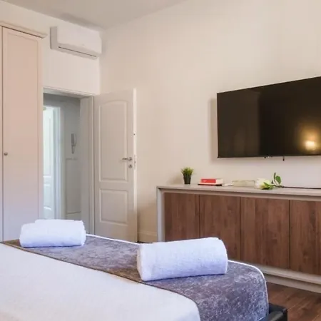 L&k Prestige House With Free Parking - Sant'orsola