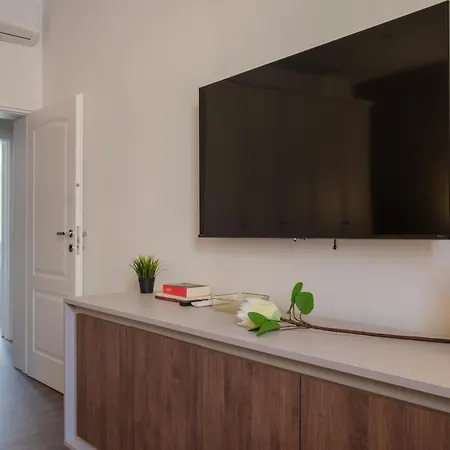 Apartamento L&k Prestige House With Parking - Sant'orsola